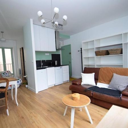 Appartement Entre Plage De L'Ecluse Et Place Du Marche Dinard Exterior photo